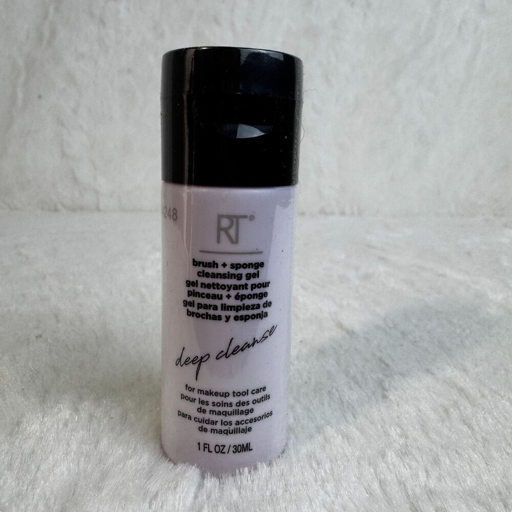 RT Brush + Sponge Cleansing Gel 1oz Deep Cleanse For Makeup Tools